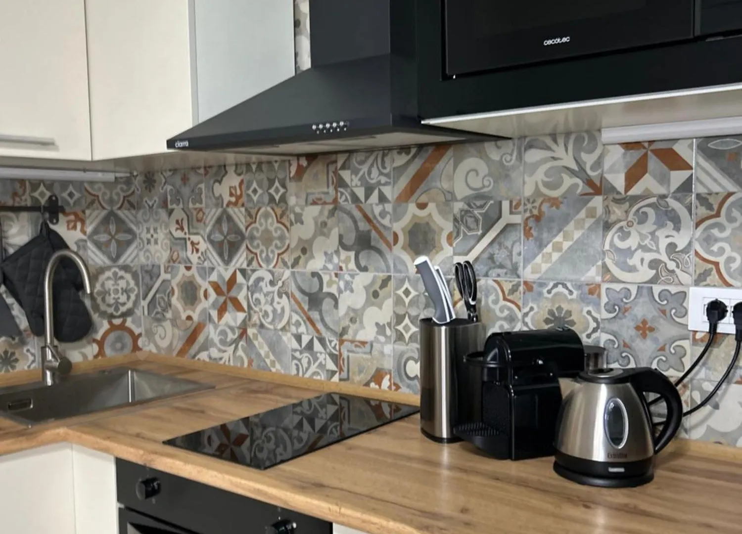 Timco Apartment With Big Terrace, Partial Lake View And Air-Conditioner Torno