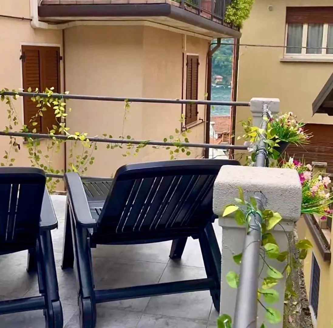Timco Apartment With Big Terrace, Partial Lake View And Air-Conditioner Torno